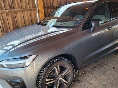 Grau Gebraucht 2019 Volvo XC60 R-Design SUV | 29.900 € (Fairer Preis)