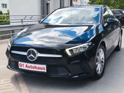 Gebraucht Mercedes A200 Progressive 163 PS (119 kW) 2019 Kosmosschwarz  metalliclack Limousine