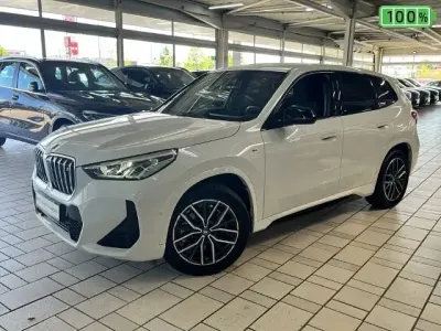 Gebraucht BMW iX1 M Sport 200 kW (272 PS) 2023 Weiss SUV