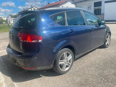 Gebraucht Seat Altea Style 160 PS (117 kW) 2009 Blau Van / Kleinbus