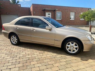 Mercedes C200