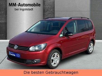 Gebraucht VW Touran Match 105 PS (77 kW) 2013 Wild cherry red metallic Van / Kleinbus