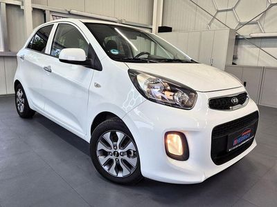 Weiß Gebraucht 2016 Kia Picanto Kleinwagen | 7.390 € (Fairer Preis)