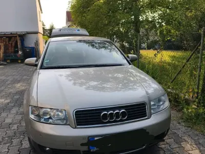 Gebraucht Audi A4 S-Line 130 PS (95 kW) 2003 Gold Limousine
