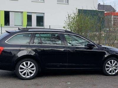 gebraucht Skoda Octavia Combi 2.0 TDI Green tec Elegance