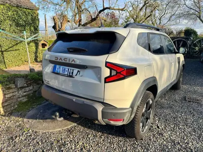 Gebraucht Dacia Duster Extreme 141 PS (103 kW) 2024 Grau SUV