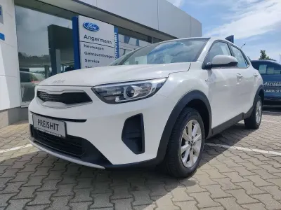 Gebraucht Kia Stonic Edition 7 84 PS (61 kW) 2023 (ud) schneeweiss SUV