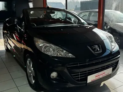 Gebraucht Peugeot 207 CC Premium 120 PS (88 kW) 2011 Schwarz Cabrio