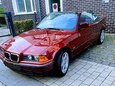 Gebraucht BMW 318 Cabriolet 116 PS (85 kW) 1996 Rot Cabrio