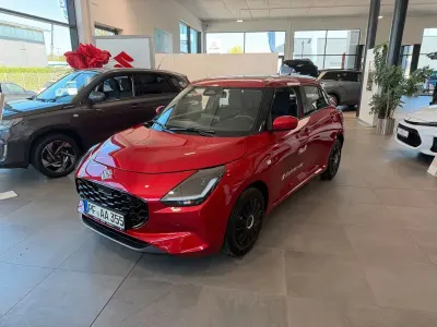 Neu Suzuki Swift Club 83 PS (61 kW) 2026 Rot Kleinwagen