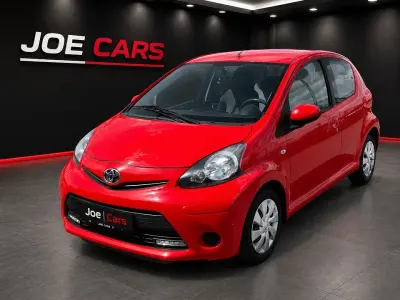 Gebraucht Toyota Aygo Cool 68 PS (50 kW) 2014 Rot Kleinwagen