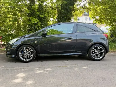 Używany Opel Corsa Sport 150 KM (110 kW) 2016 Czarny Hatchback