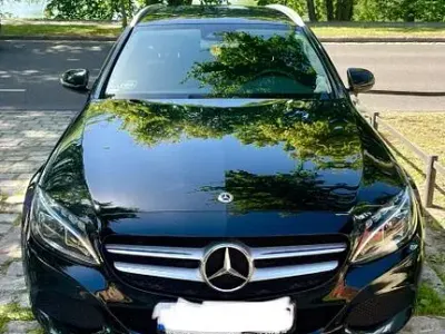 Gebraucht Mercedes C180 156 PS (114 kW) 2017 Schwarz Limousine