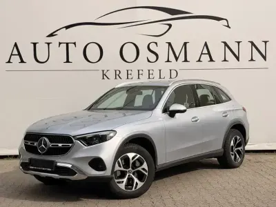 Gebraucht Mercedes GLC300 Advanced 197 PS (144 kW) 2023 Hightechsilber metallic SUV