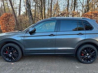 Gebraucht VW Tiguan Highline 240 PS (176 kW) 2018 Grau SUV