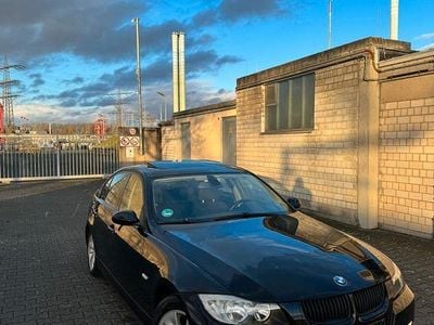 Gebraucht BMW 320 150 PS (110 kW) 2005 Schwarz Limousine