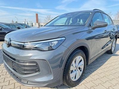 Gebraucht VW Tiguan Life 150 PS (110 kW) 2025 Grau SUV