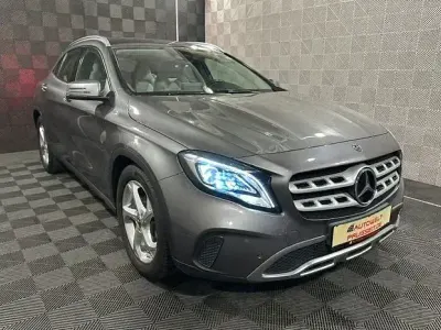 Gebraucht Mercedes GLA200 Urban 136 PS (100 kW) 2018 Grau SUV