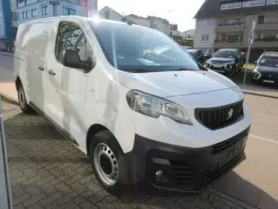 Second-hand Peugeot Expert 144 CP (105 kW) 2024 Alb Van