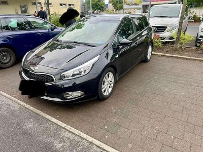 Gebraucht Kia Ceed Sportswagon DREAM-TEAM Edition 135 PS (99 kW) 2015 Schwarz Kombi
