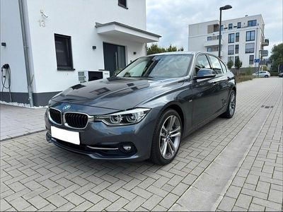 Grau Gebraucht 2016 BMW 340 Sport Line Limousine | 28.900 € (Teuer)