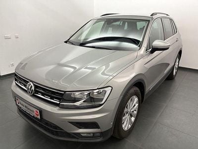 Tungsten silver metallic Gebraucht 2020 VW Tiguan R SUV | 24.390 € (Superpreis)