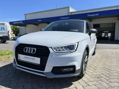 Gebraucht Audi A1 Sportback Design 95 PS (69 kW) 2017 Gletscherweiß metallic Kleinwagen
