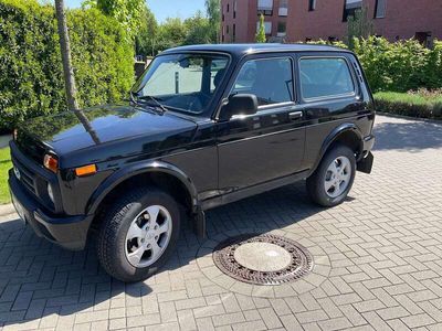 Lada Urban