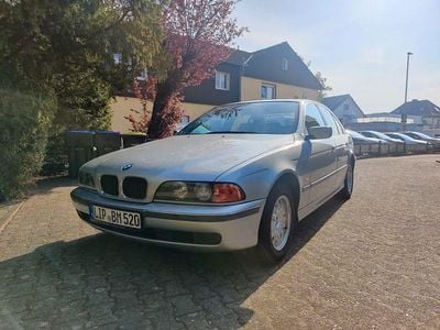 Usata BMW 520 Basis 150 CV (110 kW) 1996 Argento Berlina