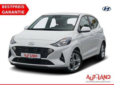 Gebraucht Hyundai i10 Trend 67 PS (49 kW) 2022 Weiß Kleinwagen