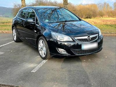 Gebraucht Opel Astra Innovation 125 PS (91 kW) 2010 Schwarz Kleinwagen