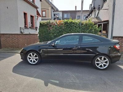 Gebraucht Mercedes CL200 163 PS (119 kW) 2006 Schwarz Coupé