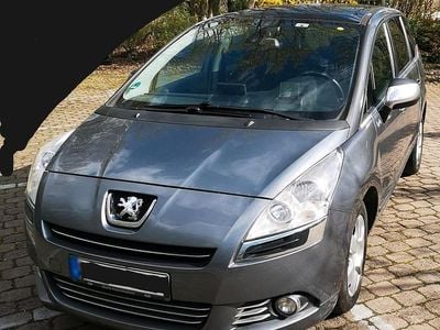 Gebraucht Peugeot 5008 Family 150 PS (110 kW) 2012 Grau Van / Kleinbus