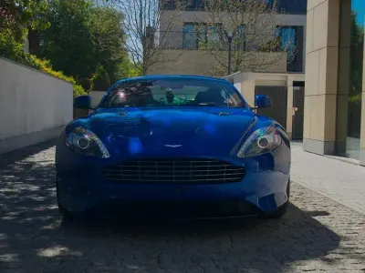 Gebraucht Aston Martin Virage 498 PS (366 kW) 2012 Blau