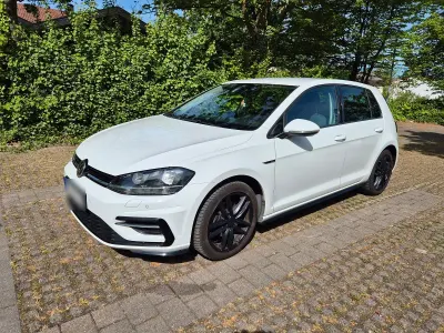 Używany VW Golf VII Comfortline 150 KM (110 kW) 2017 Biały Sedan/Limuzyna