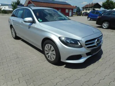 Gebraucht Mercedes C220 170 PS (125 kW) 2015 Silber Limousine