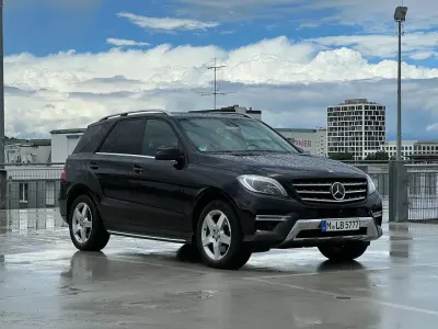 Gebraucht Mercedes ML250 AMG 204 PS (150 kW) 2014 Schwarz SUV
