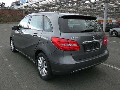 Mercedes B180