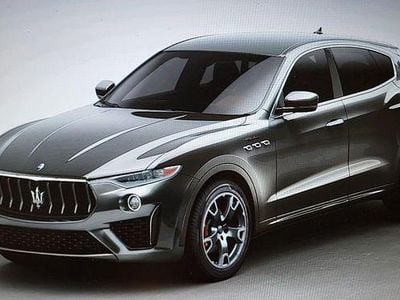 Grau Gebraucht 2022 Maserati Levante SUV | 59.900 € (Etwas zu teuer)