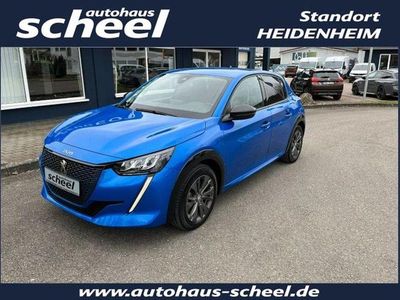 Usata Peugeot e-208 Allure 100 kW (136 CV) 2022 Blu Utilitaria