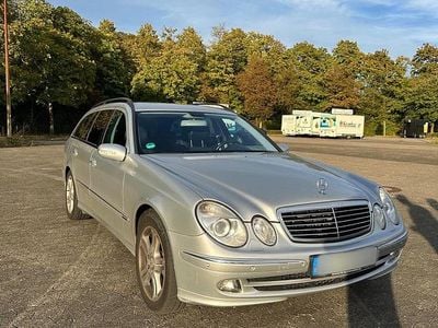 Mercedes E320