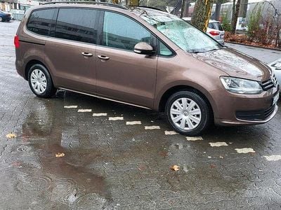 Second-hand VW Sharan 140 CP (102 kW) 2011 Maro Monovolum