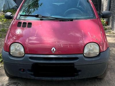 Rot Gebraucht 2004 Renault Twingo Kleinwagen | 950 €