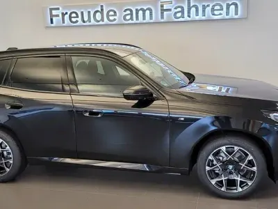 Gebraucht BMW X3 Sport Line 208 PS (152 kW) 2025 Schwarz SUV