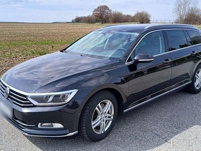 Gebraucht VW Passat Highline 150 PS (110 kW) 2017 Schwarz Kombi