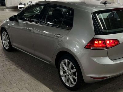 gebraucht VW Golf VII 1.2 TSI mit AHK 17 Zoll 8-fach Top Zustand