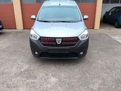 Silber Gebraucht 2017 Dacia Dokker Express Van | 7.200 € (Fairer Preis)