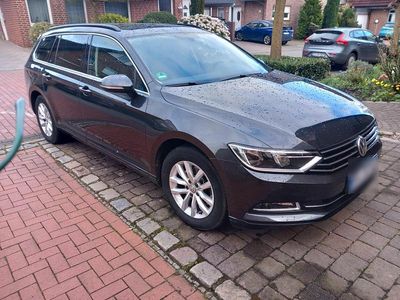 Usado VW Passat Comfortline 150 HP (110 kW) 2017 Cinzento Carrinha