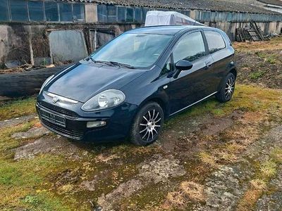 Gebraucht Fiat Punto 90 PS (66 kW) 2011 Blau Kleinwagen