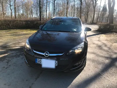 Gebraucht Opel Astra 140 PS (102 kW) 2013 Braun Kombi